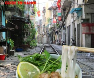 Hanoi Food Tour with Train Street Visit